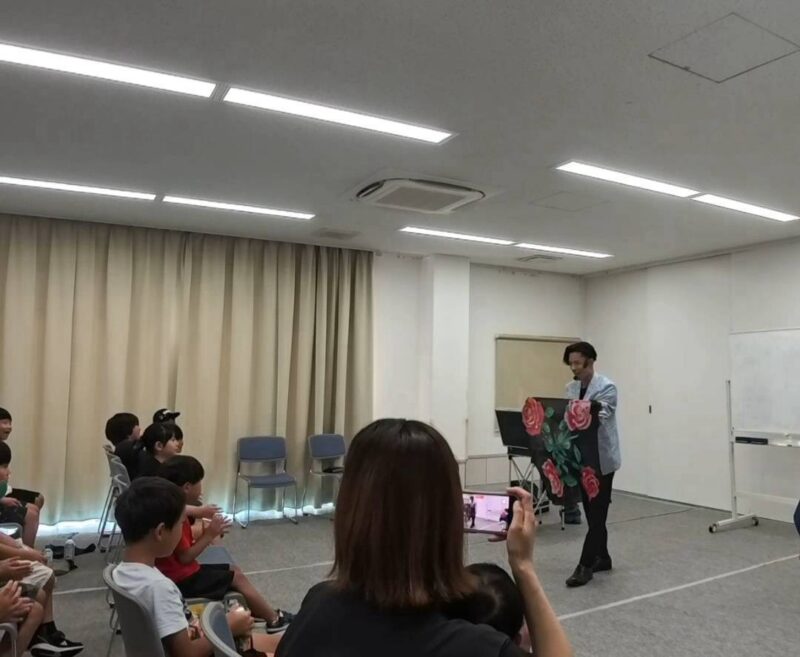 マジックショー中の様子