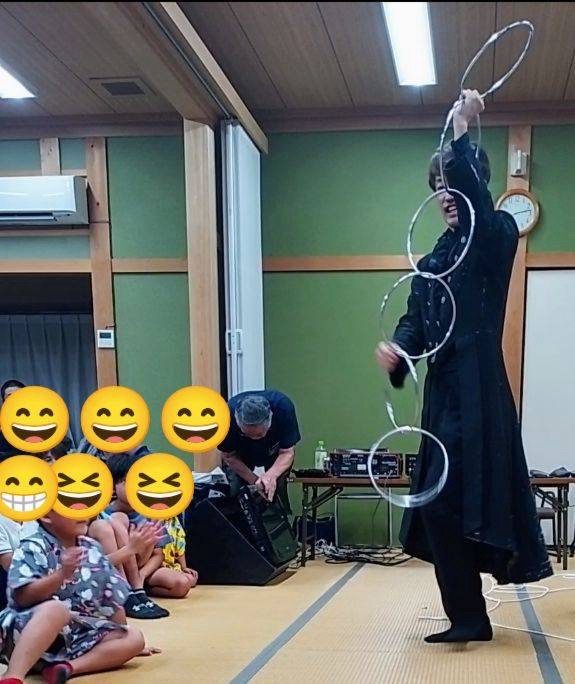 マジックショー中の様子